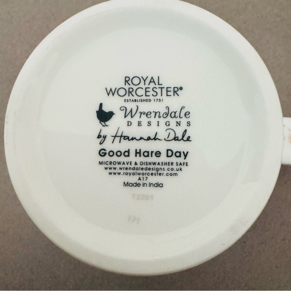 Hannah Dale rabbit mug, NWOT - Picture 7 of 9